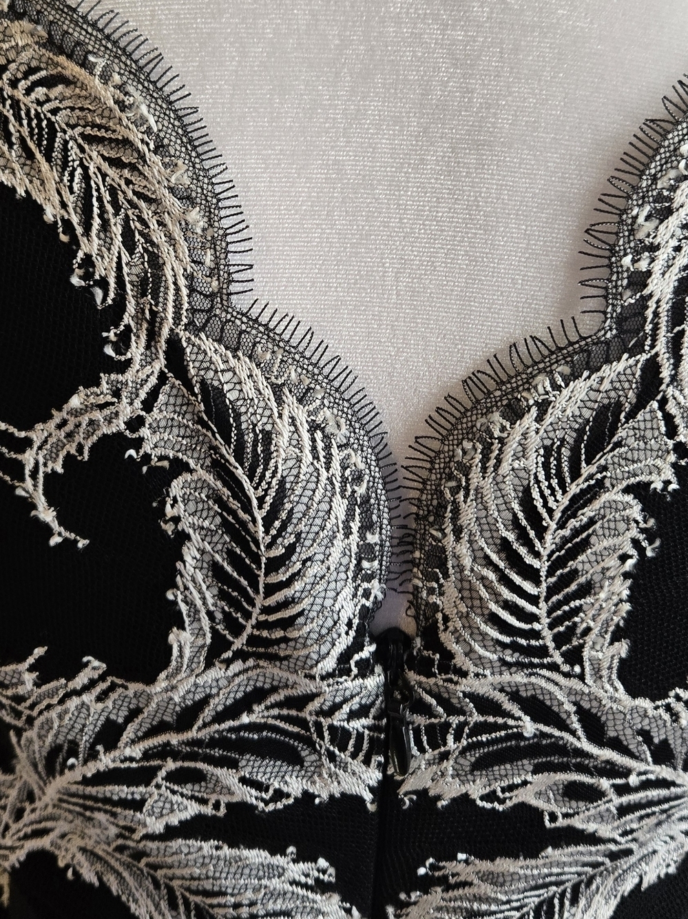 BCBG Lace Appliqué Cocktail Dress - Picture 4 of 6